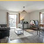 Le Brick & Wood I T2 I Апартаменты