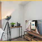 Апартаменты Le Brick & Wood I T2 I