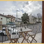 Le Brick & Wood I T2 I